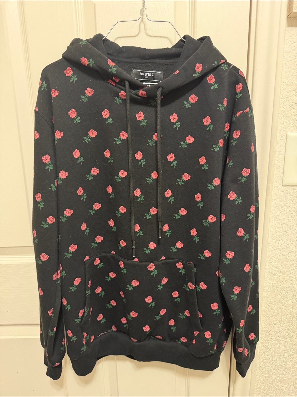 Forever 21 Black Rose-Print Pullover Hoodie